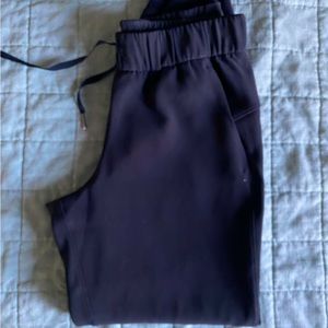 Size 4 women’s lululemon joggers